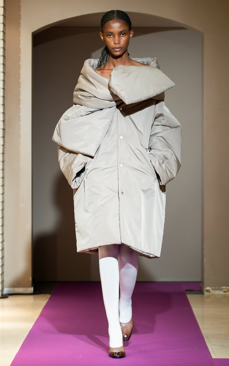 Marie Adam-leenardt Scarf-detailed Oversized Puffer Jacket In Light Grey