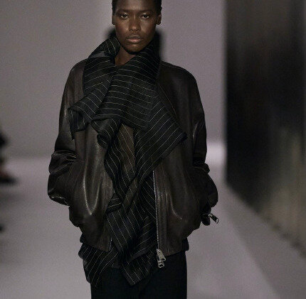 Khaite Hewit Leather Jacket In Brown