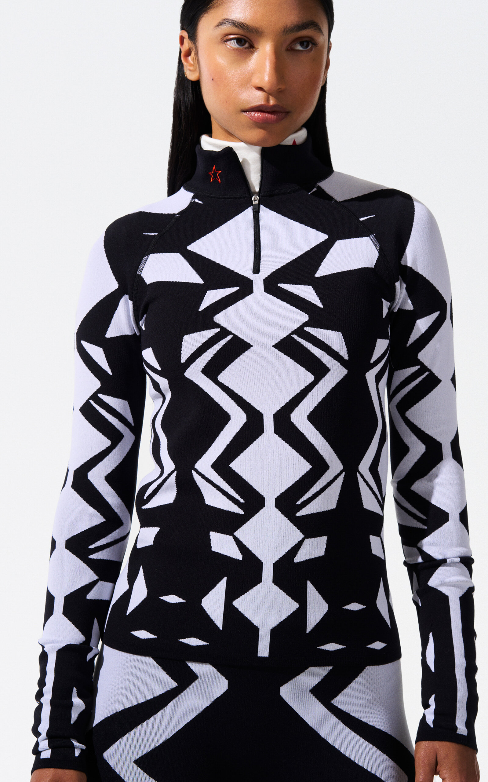 Perfect Moment Perfect Jacquard Base Layer In Black,white