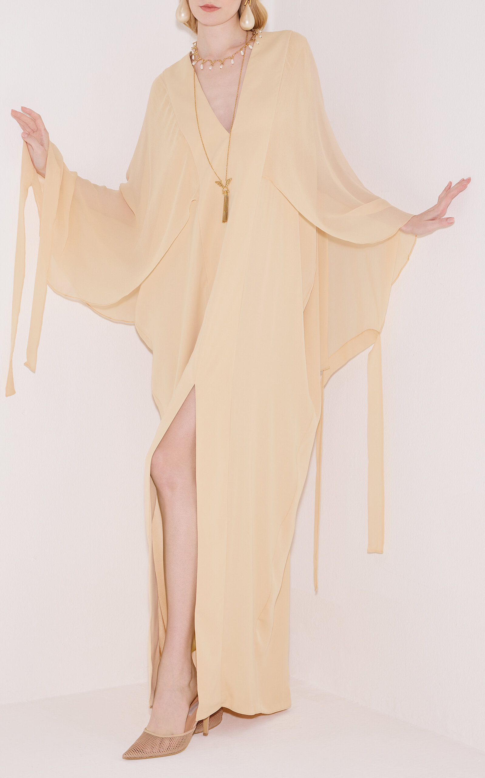 Harithand Alessa Silk-blend Maxi Dress In Ivory
