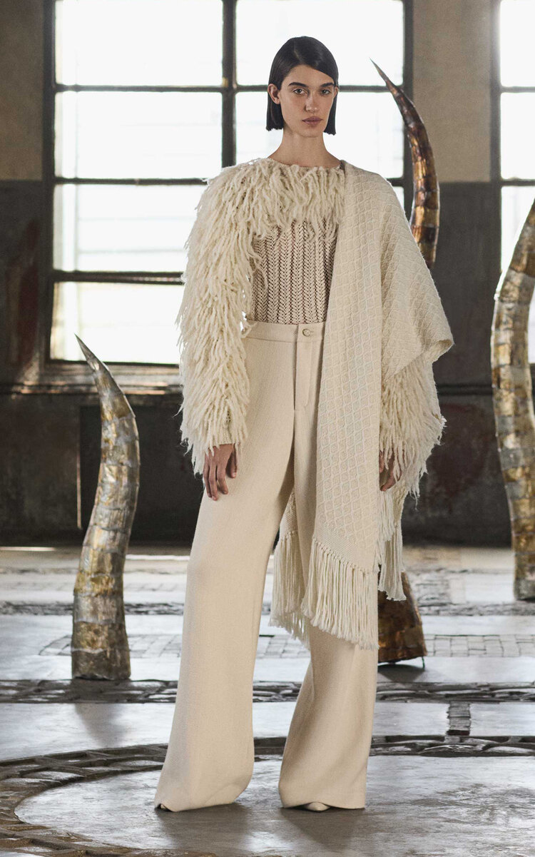 Curatoria Lira Sleeves