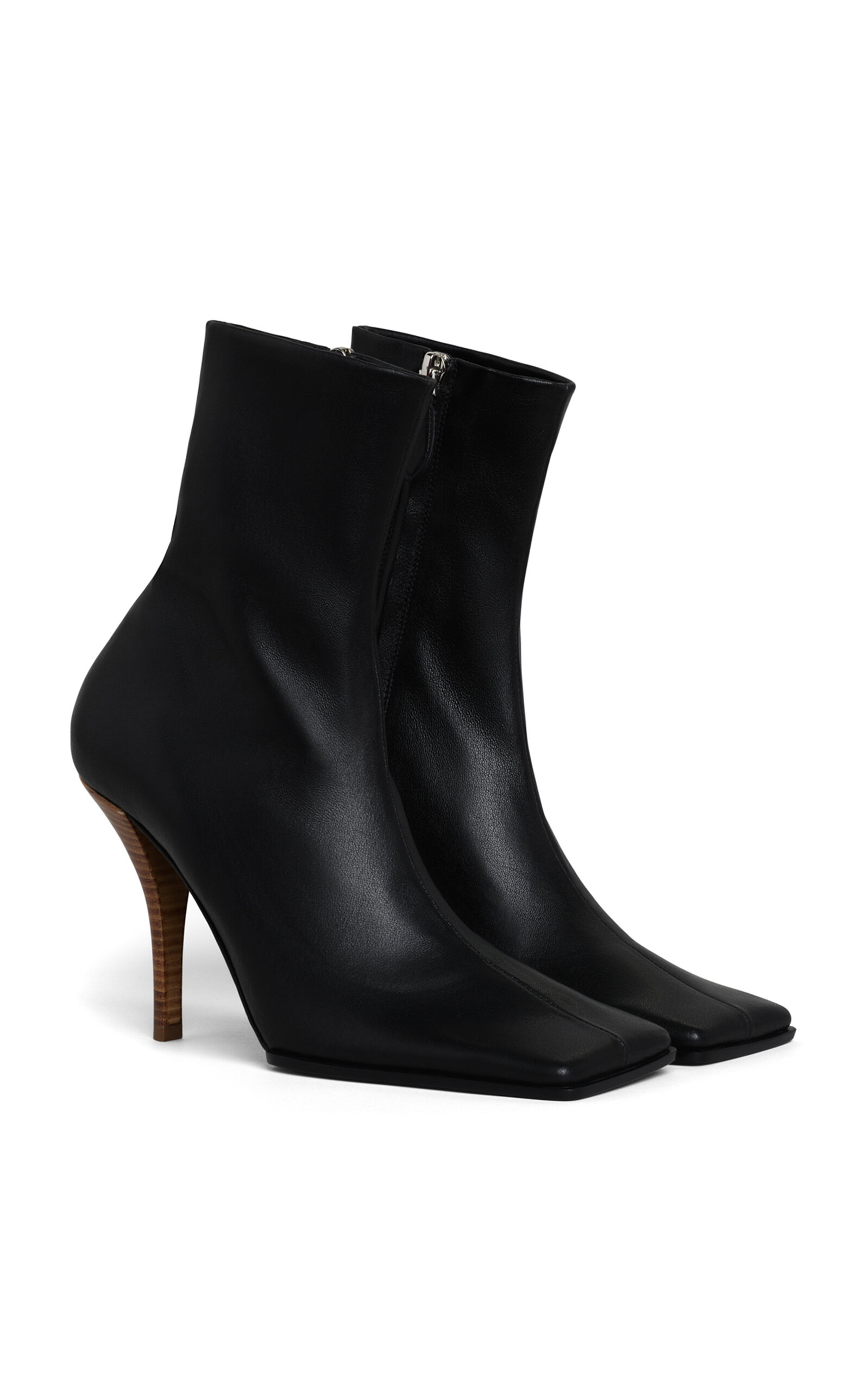 Alaïa Leather Ankle Boots In Black