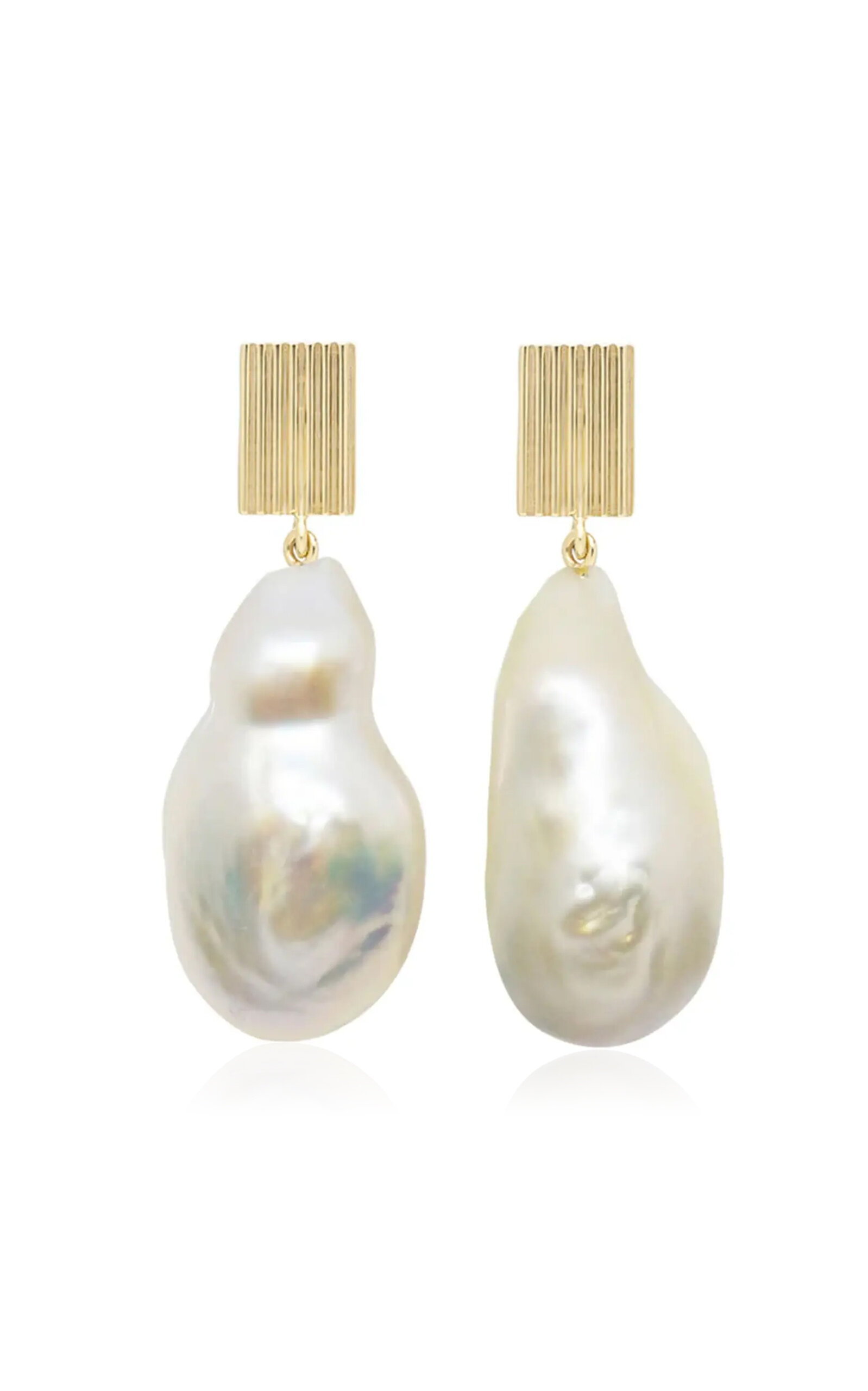 Barroco 9K Yellow Gold Freshwater Pearl Earrings