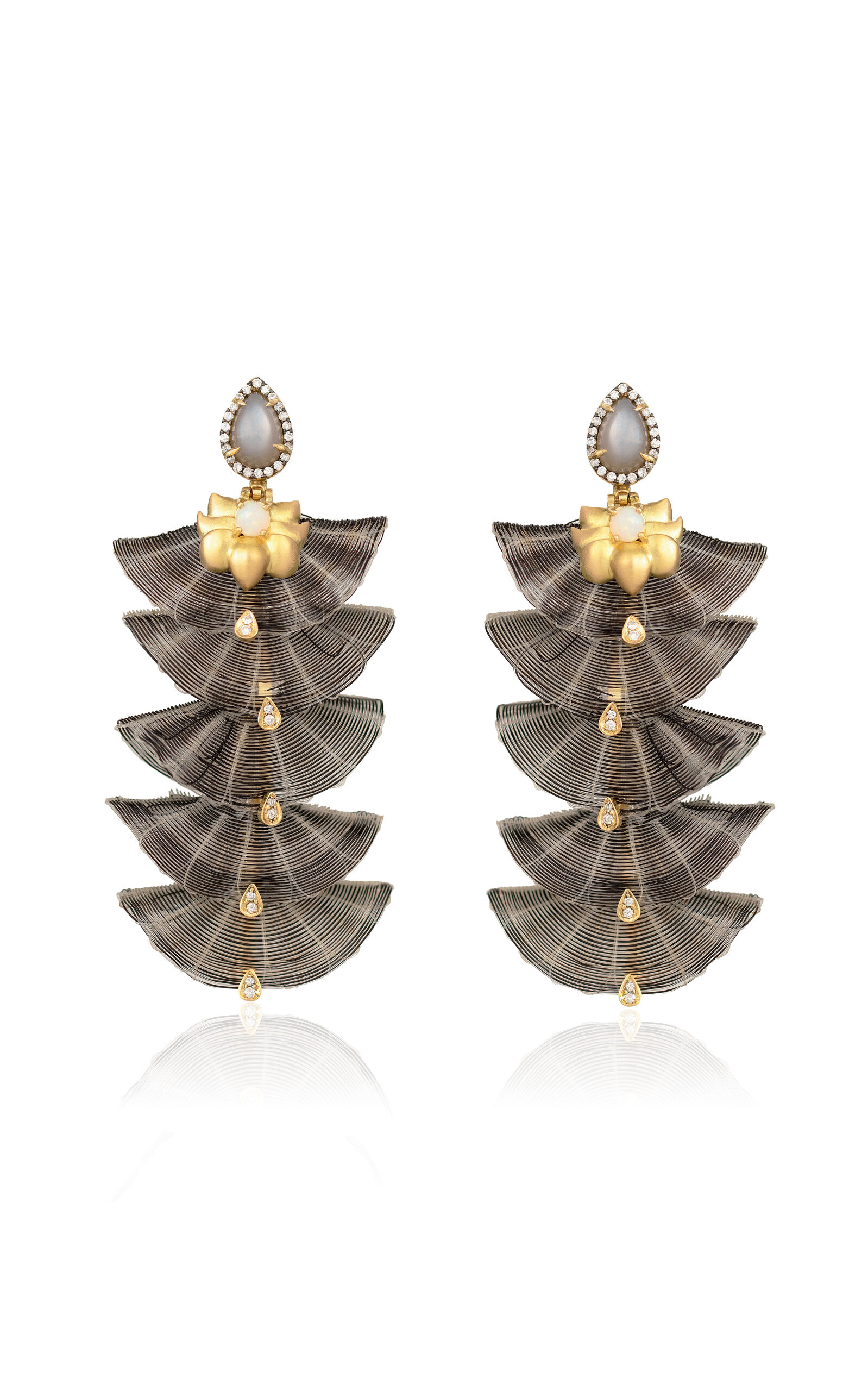 18k Yellow Gold Mini Grey Fan Shaped Horse Mane Earrings