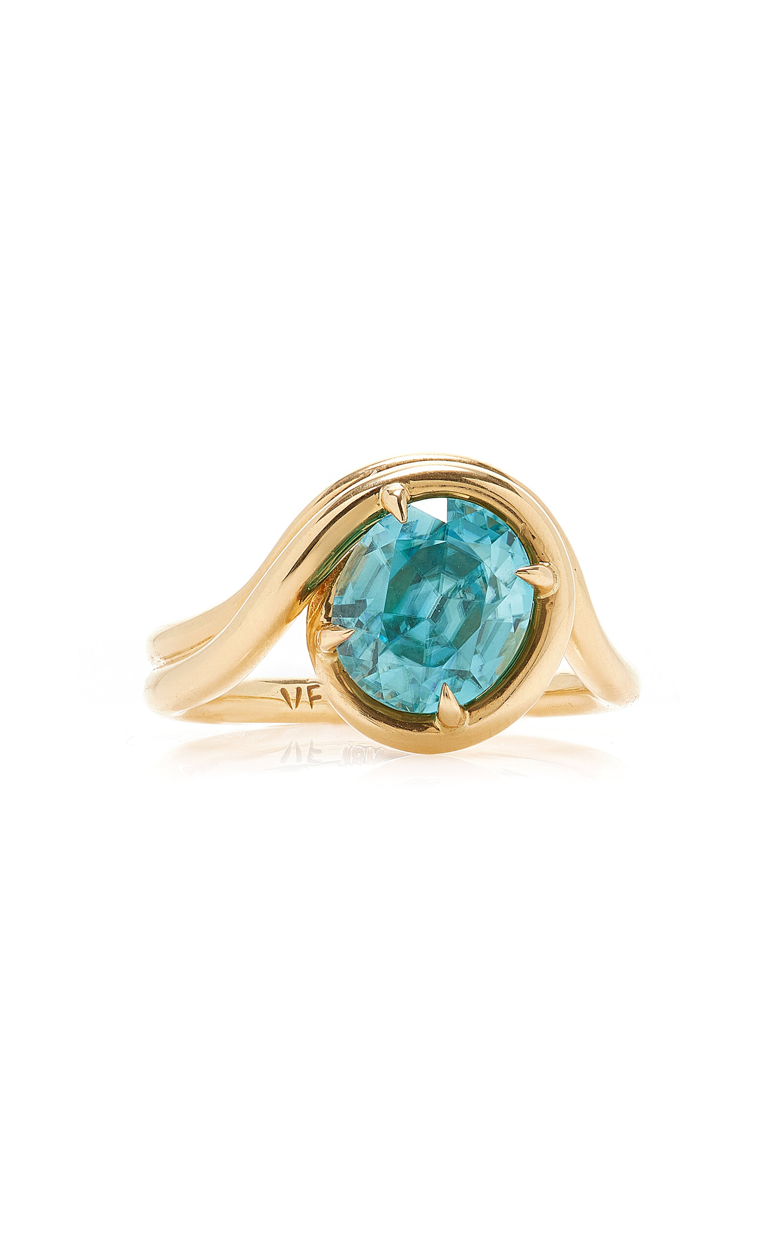 18k Yellow Gold Blue Zircon Oval Ring