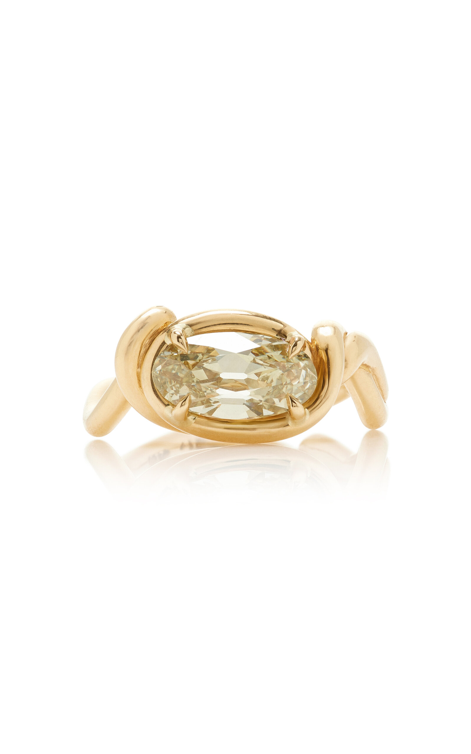 18k Yellow Gold Oval Diamond Ring