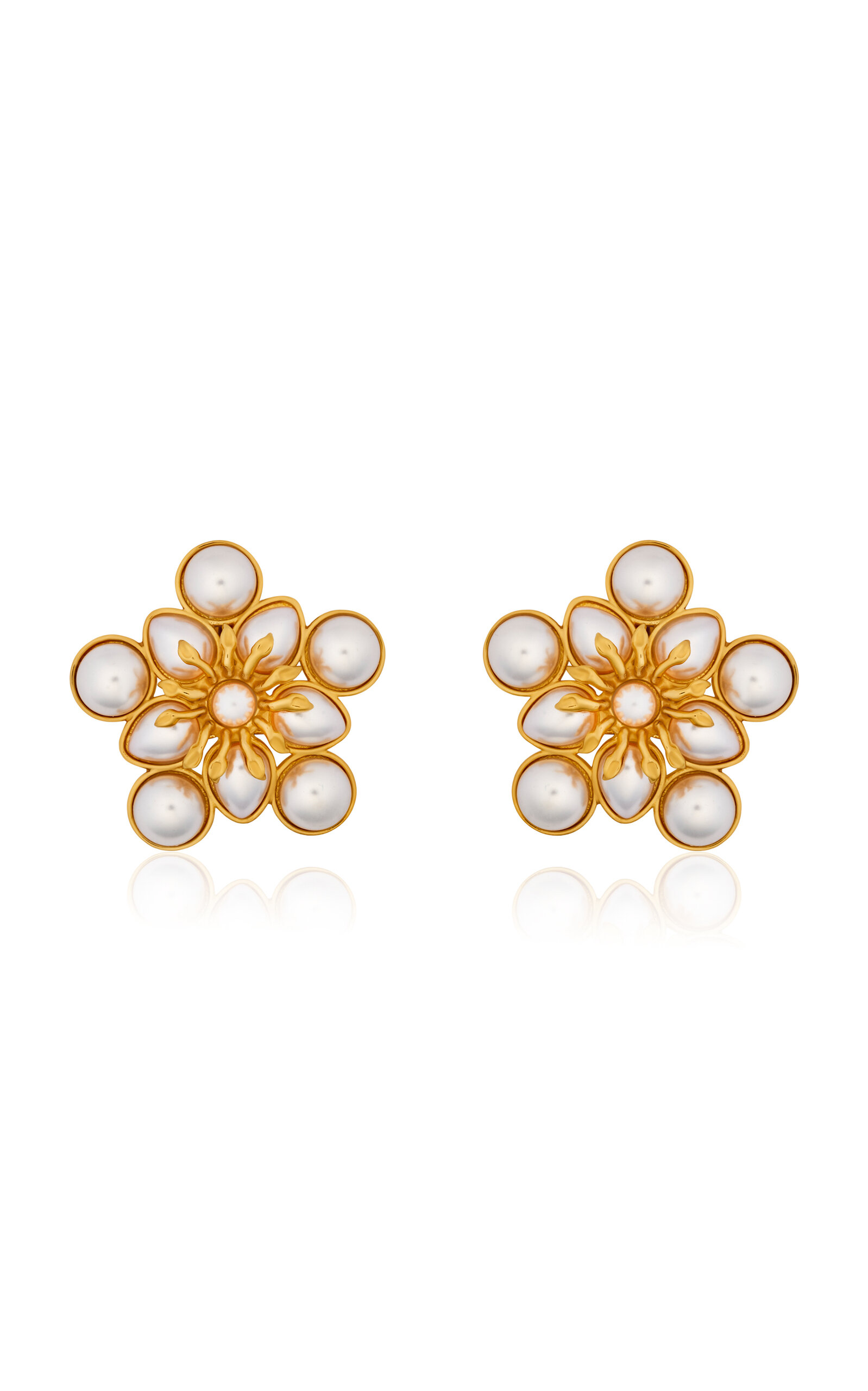 Oscar De La Renta Pearl Flower Small Stud Earrings In Gold
