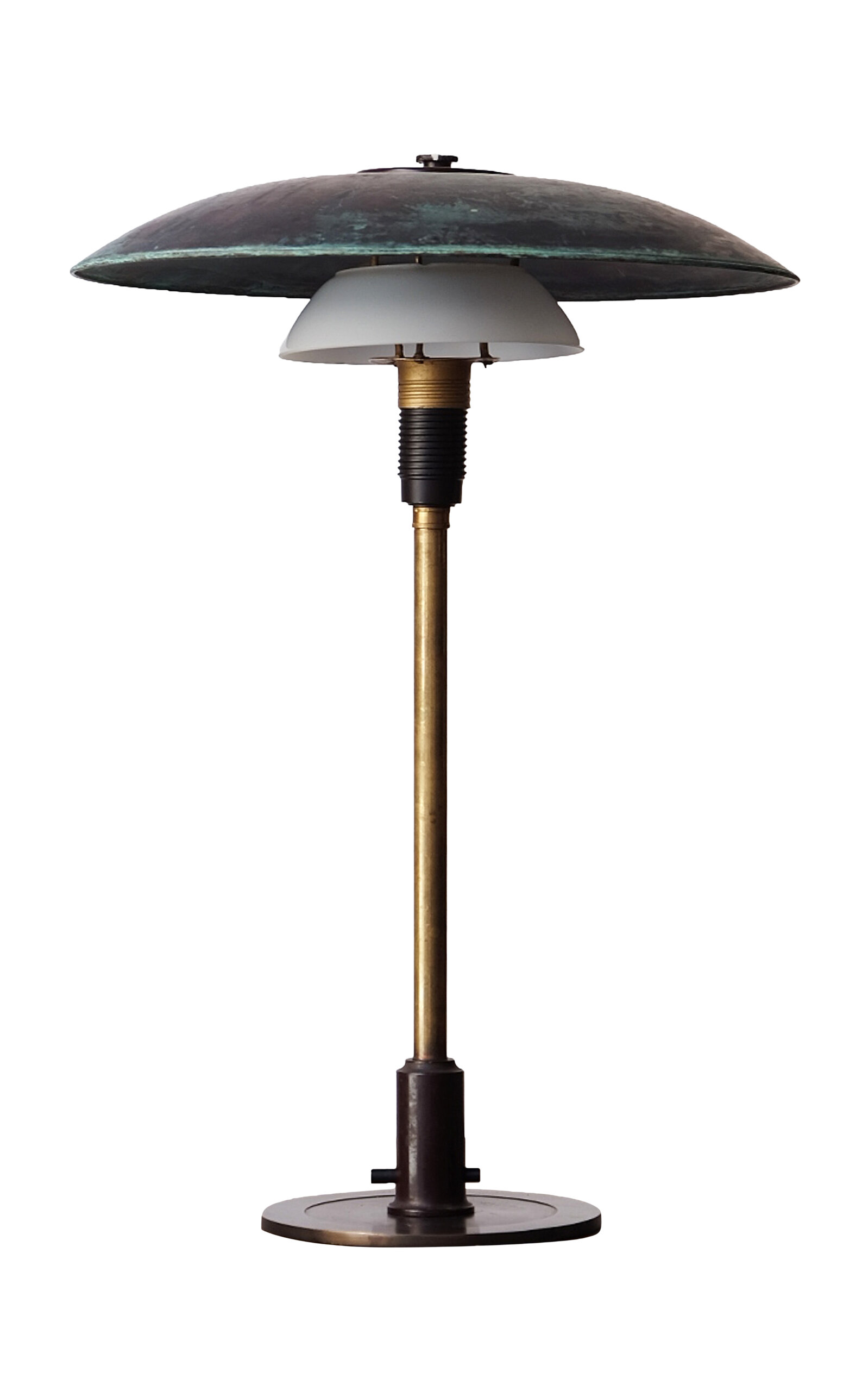 Galerie Was Poul Henningsen Ph 3 1/2 / 2 Table Lamp In Silver