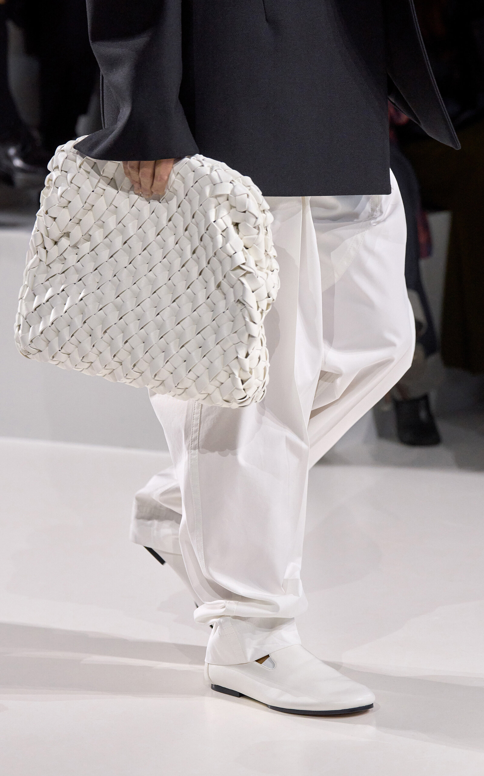 Bottega Veneta Lauren 1980 N/S Intreccio Clutch - White - OS
