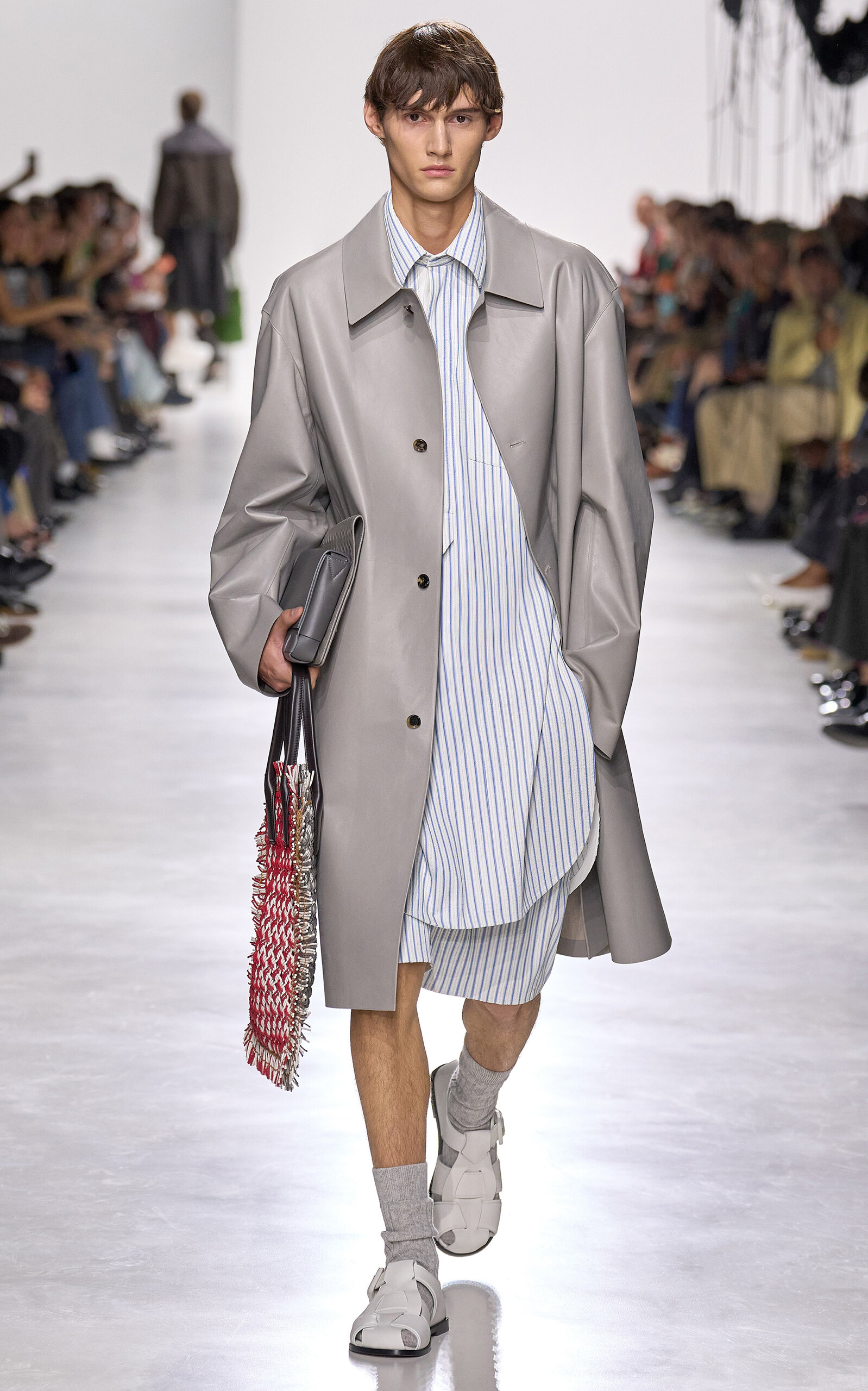 Bottega Veneta Woven Wicker Mercato Tote - Red - OS