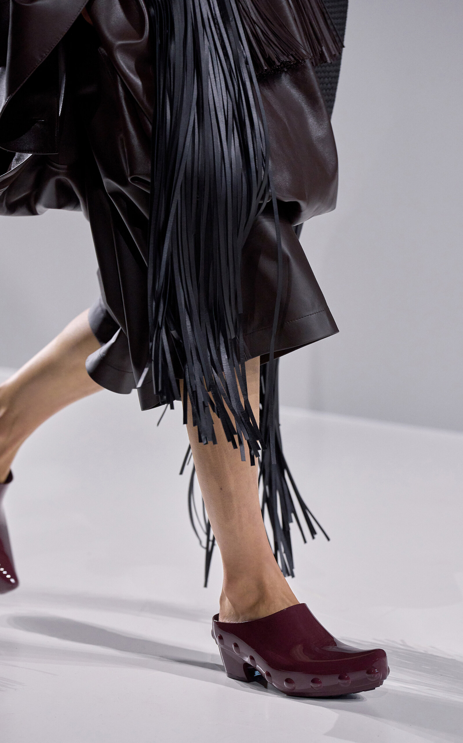 Bottega Veneta - Gondola Mule Clog Pump - Burgundy - IT 39 - Moda Operandi