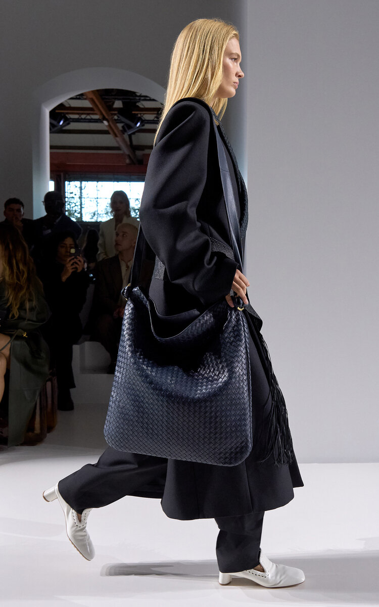 Bottega Veneta Tapered Wool Mohair Canvas Wide-leg Pants In Black