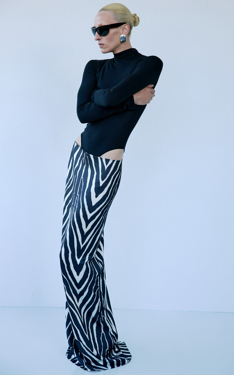 The New Arrivals Ilkyaz Ozel Zada Printed Maxi Skirt In Blue