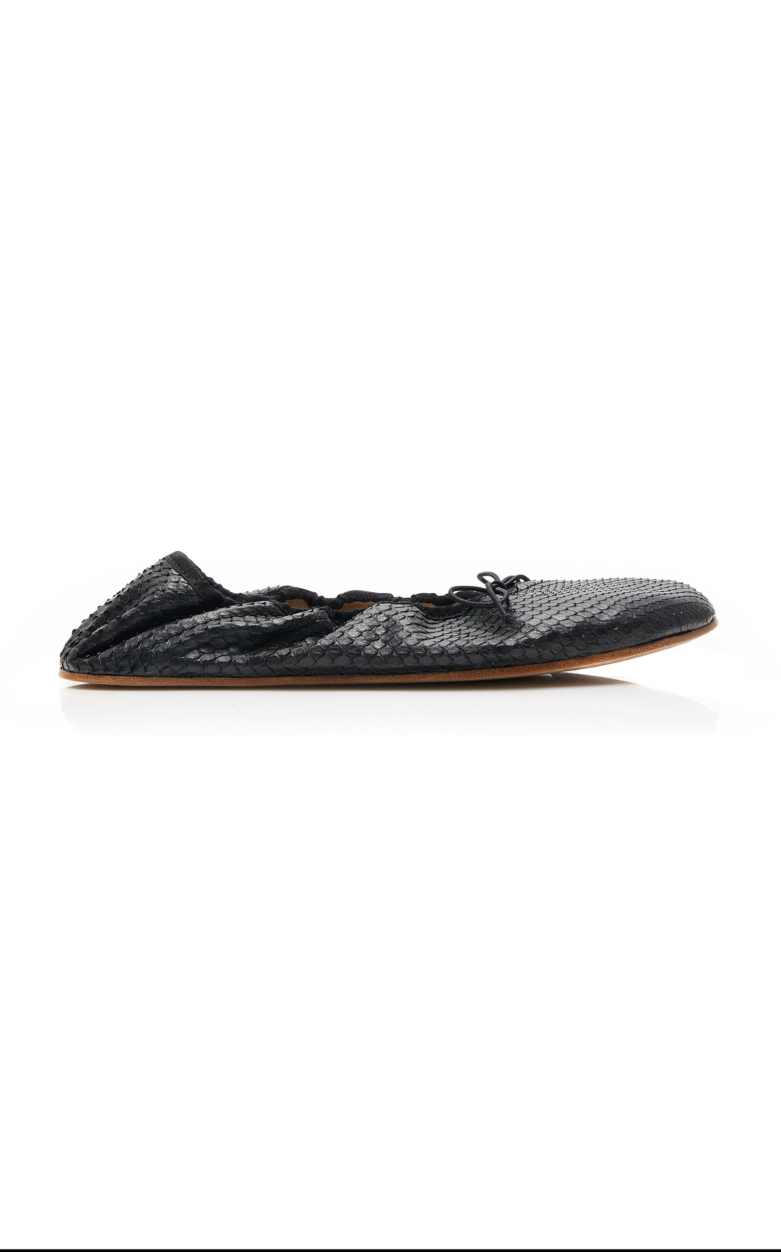 The Row Round Ballet Leather Flats In Black