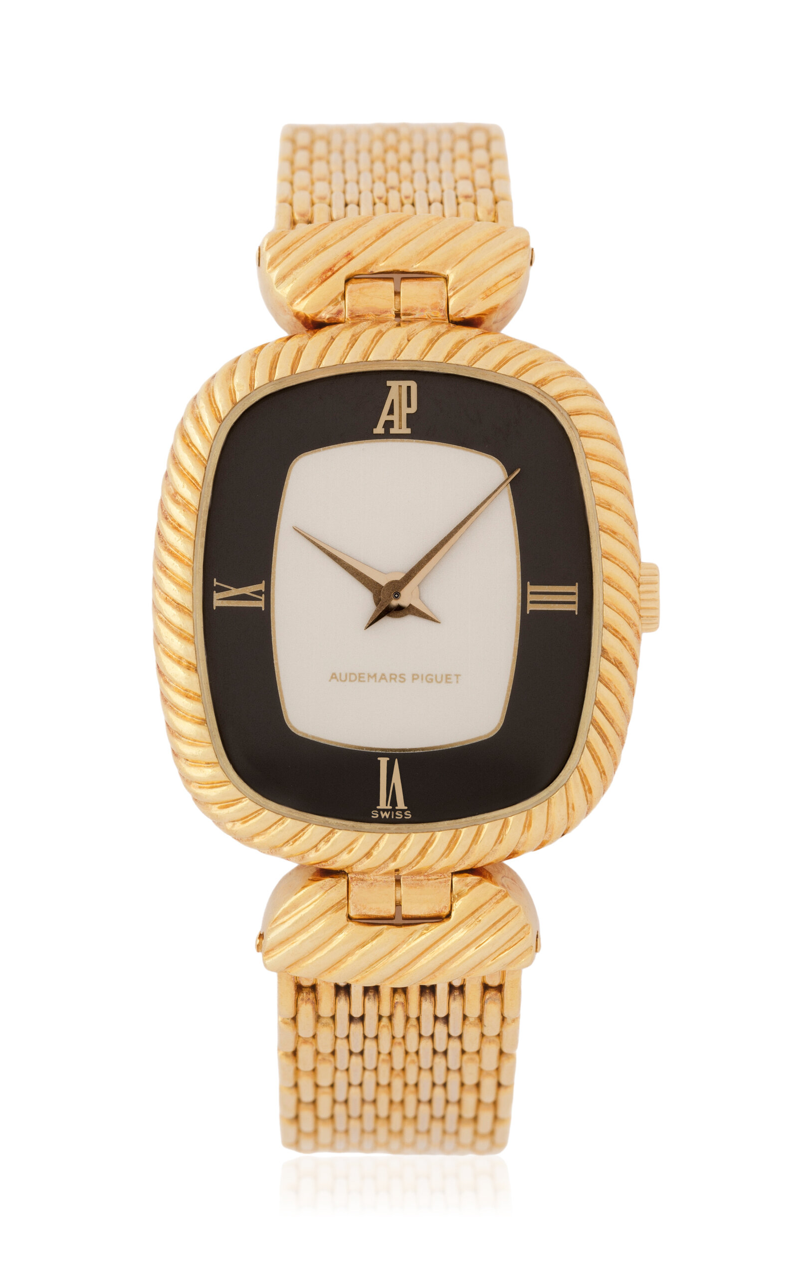 Stephanie Windsor - Gifts For Her In Gold