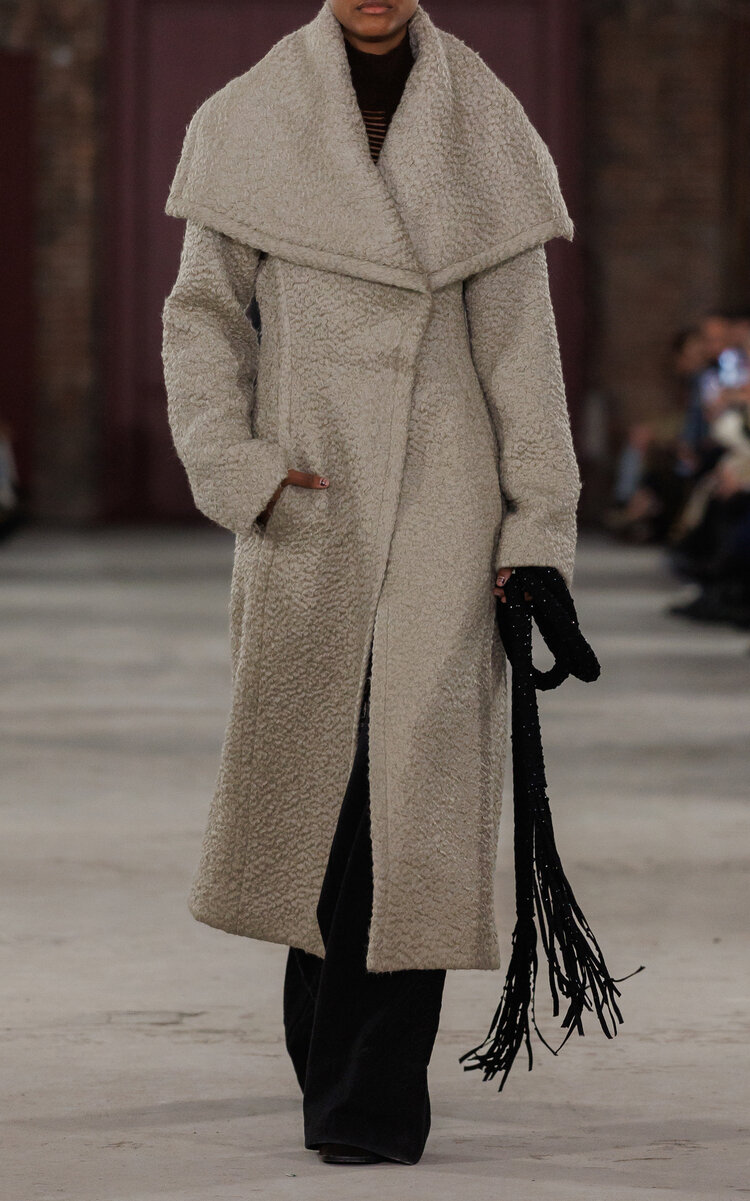 Diotima Moda Operandi In Black