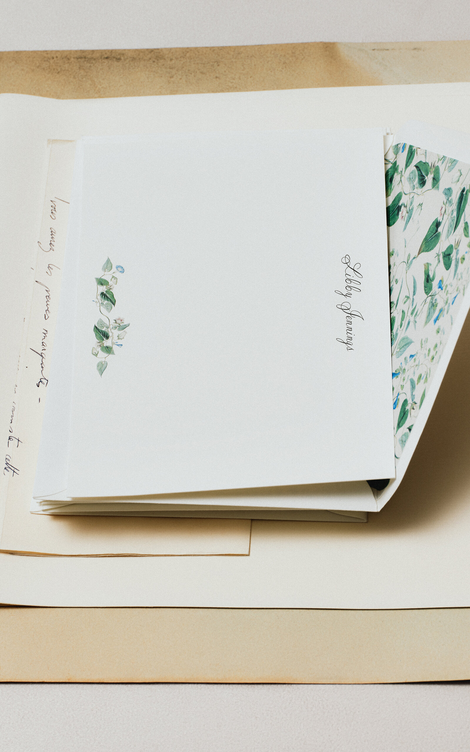 Memoire Mémoire - Personalized Secret Garden Stationery Set; Set Of 25 - Multi