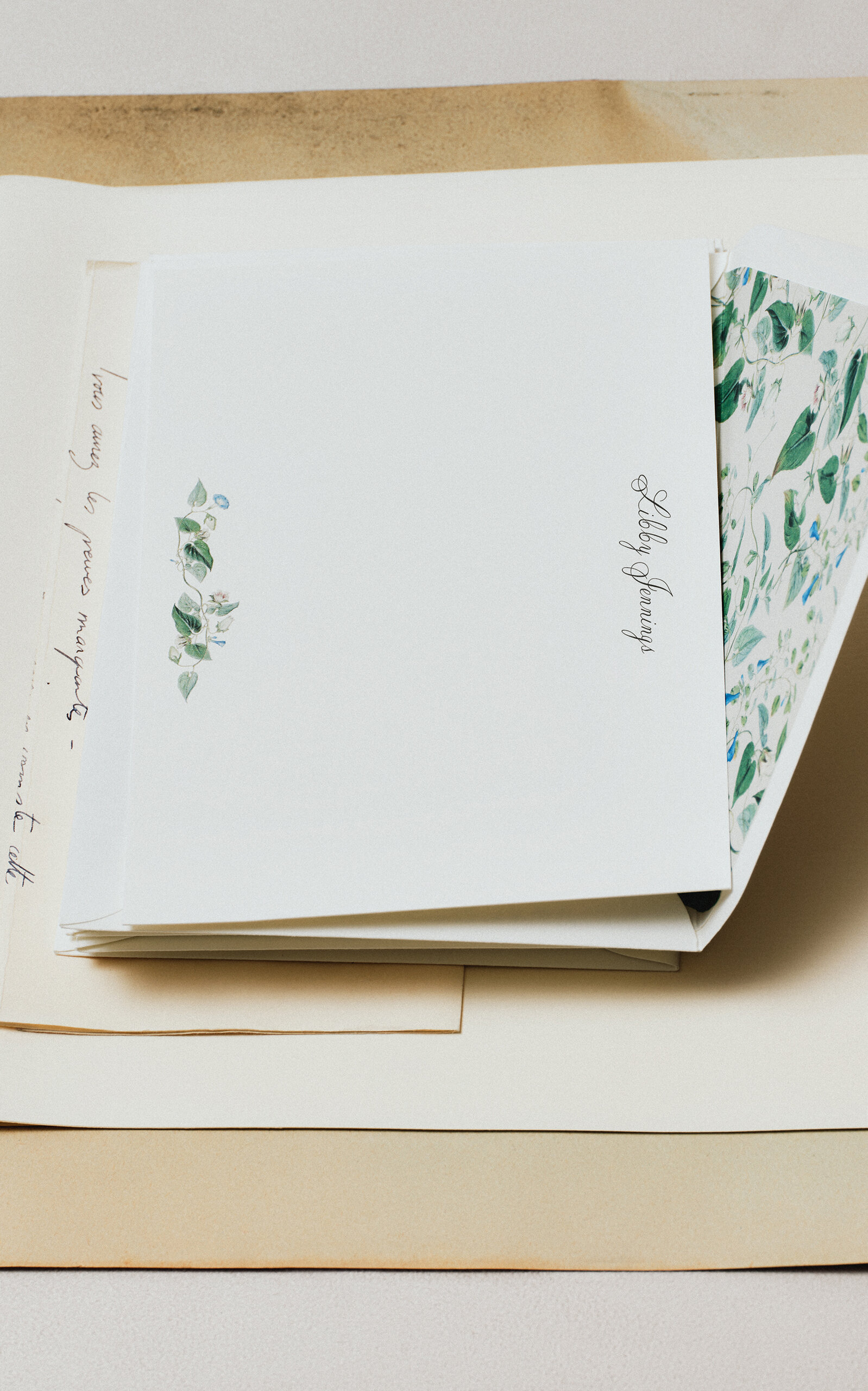 Memoire Mémoire - Personalized Secret Garden Stationery Set; Set Of 50 - Multi