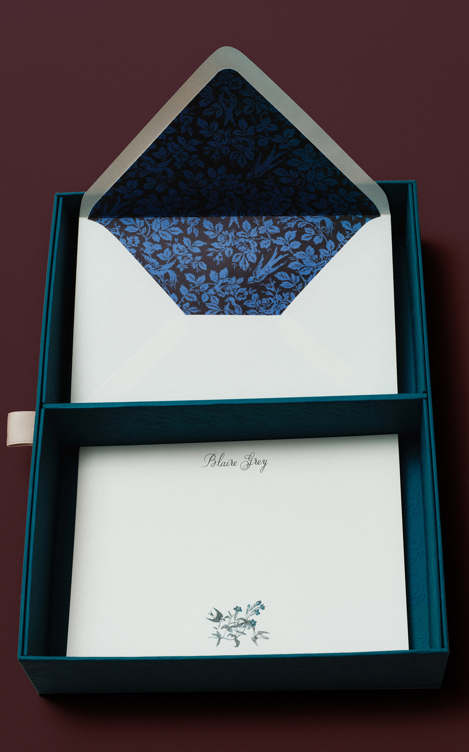 Memoire Mémoire - Personalized Love Birds Stationery Set; Set Of 25 - Multi