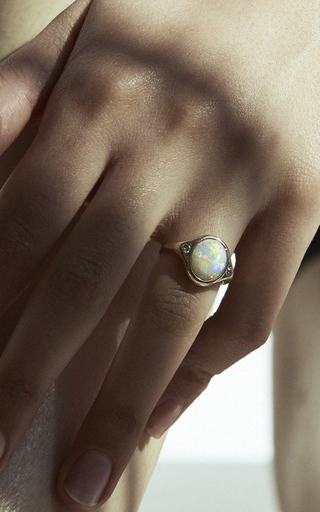 Essential 10kt Yellow-Gold, Opal and Diamond Ring展示图