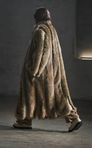 Kavela Faux Fur Coat展示图