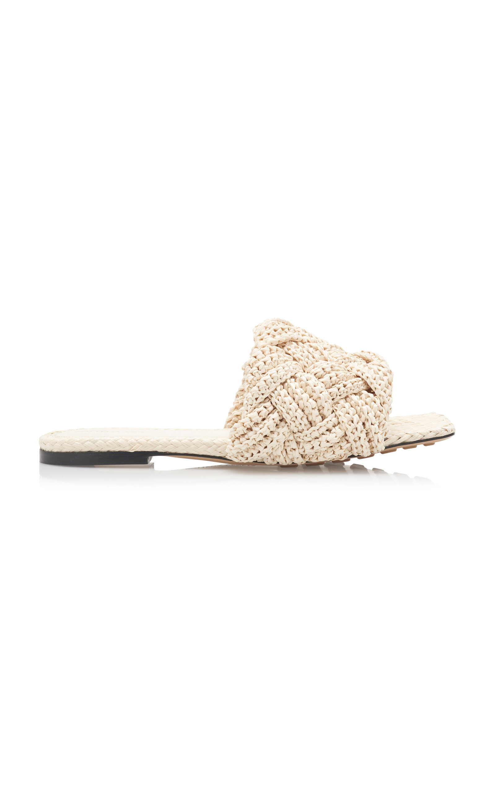 Shop Bottega Veneta Lido Raffia Flat Sandals In Ivory