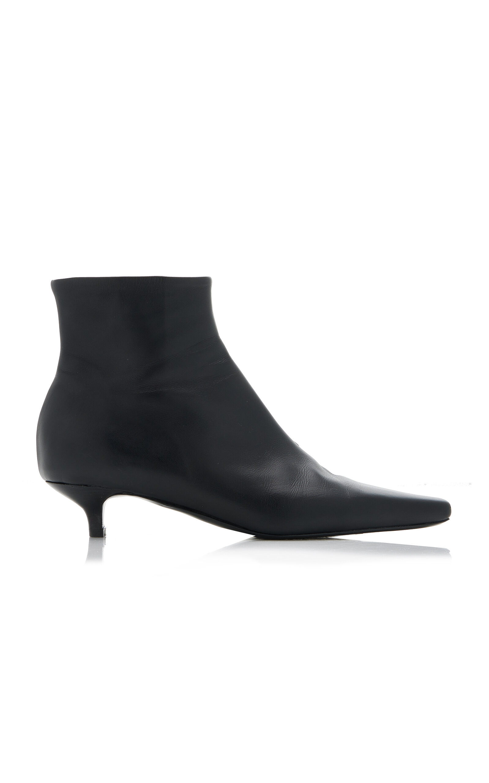 Totême Toteme Slim Ankle Boot Patent Black In Black
