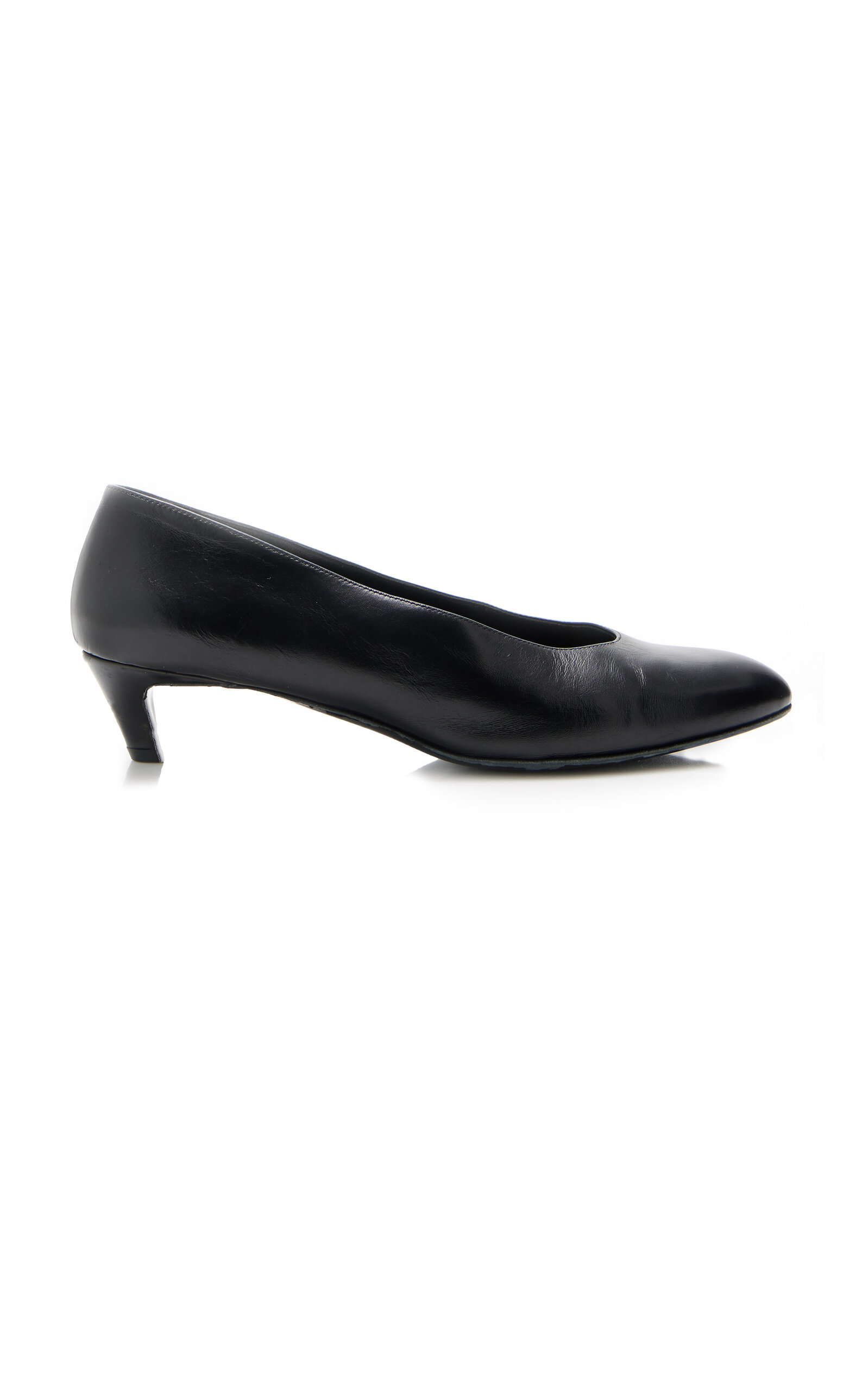 The Row New Almond Leather Pumps In Black