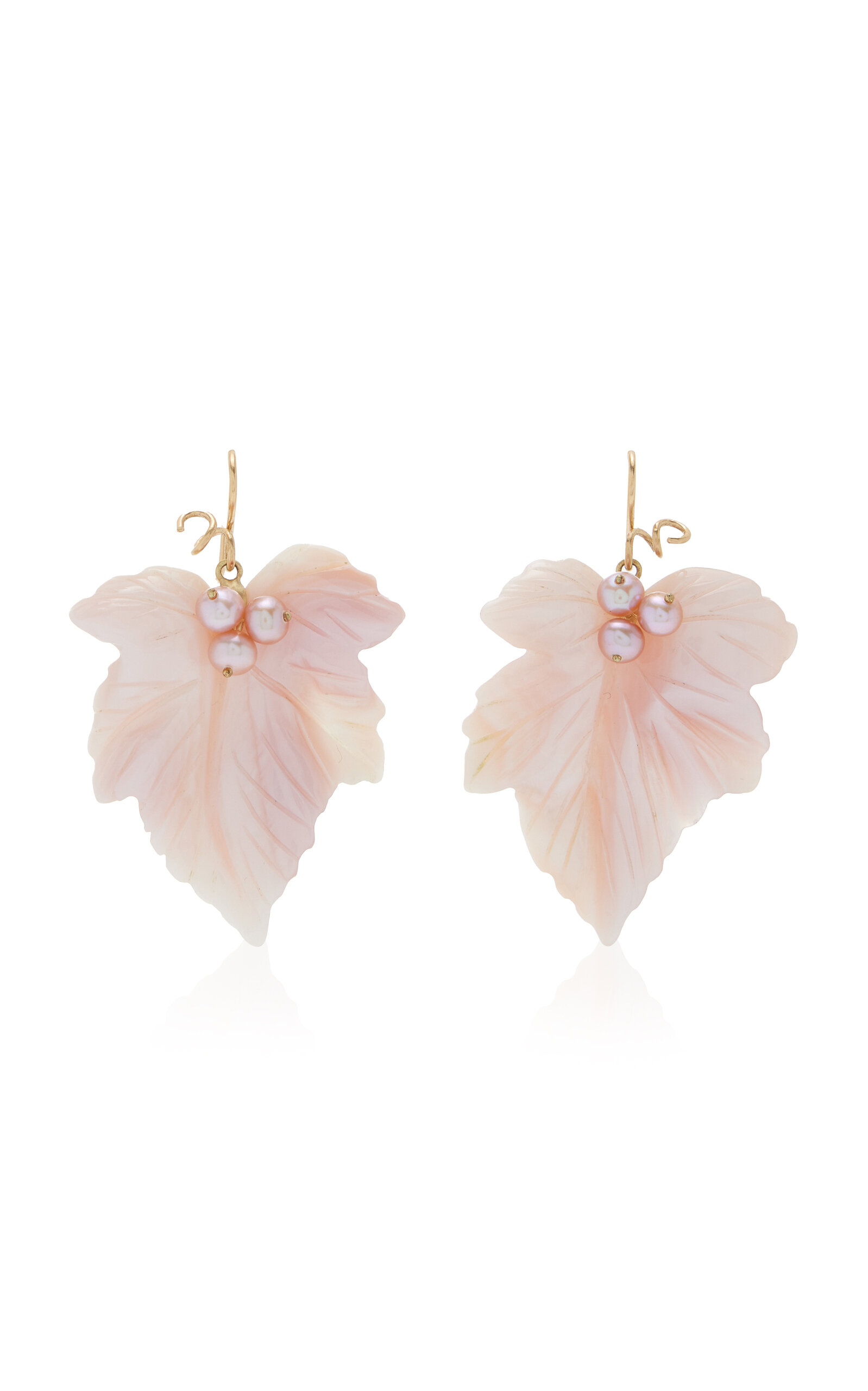 Annette Ferdinandsen Grape Leaf 18k Yellow Gold Mother-of-pearl Earrings In Pink