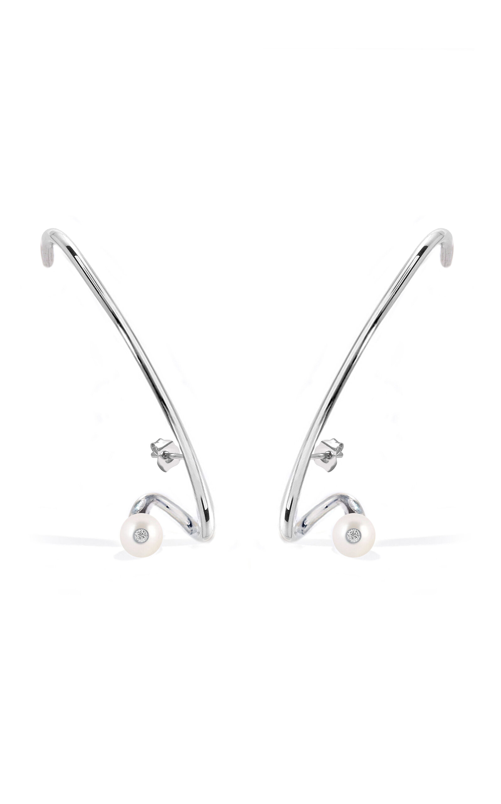 18K White Gold Crescendo Flare Diamond and Pear Single Earring