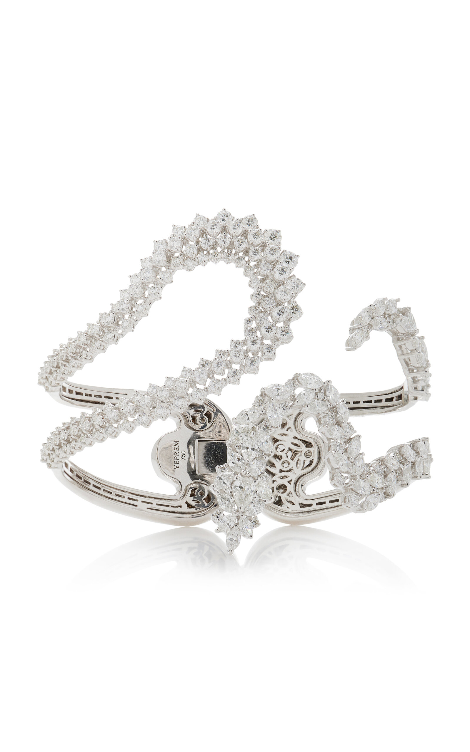 Yeprem 18k White Gold Y-couture Bangle Bracelet
