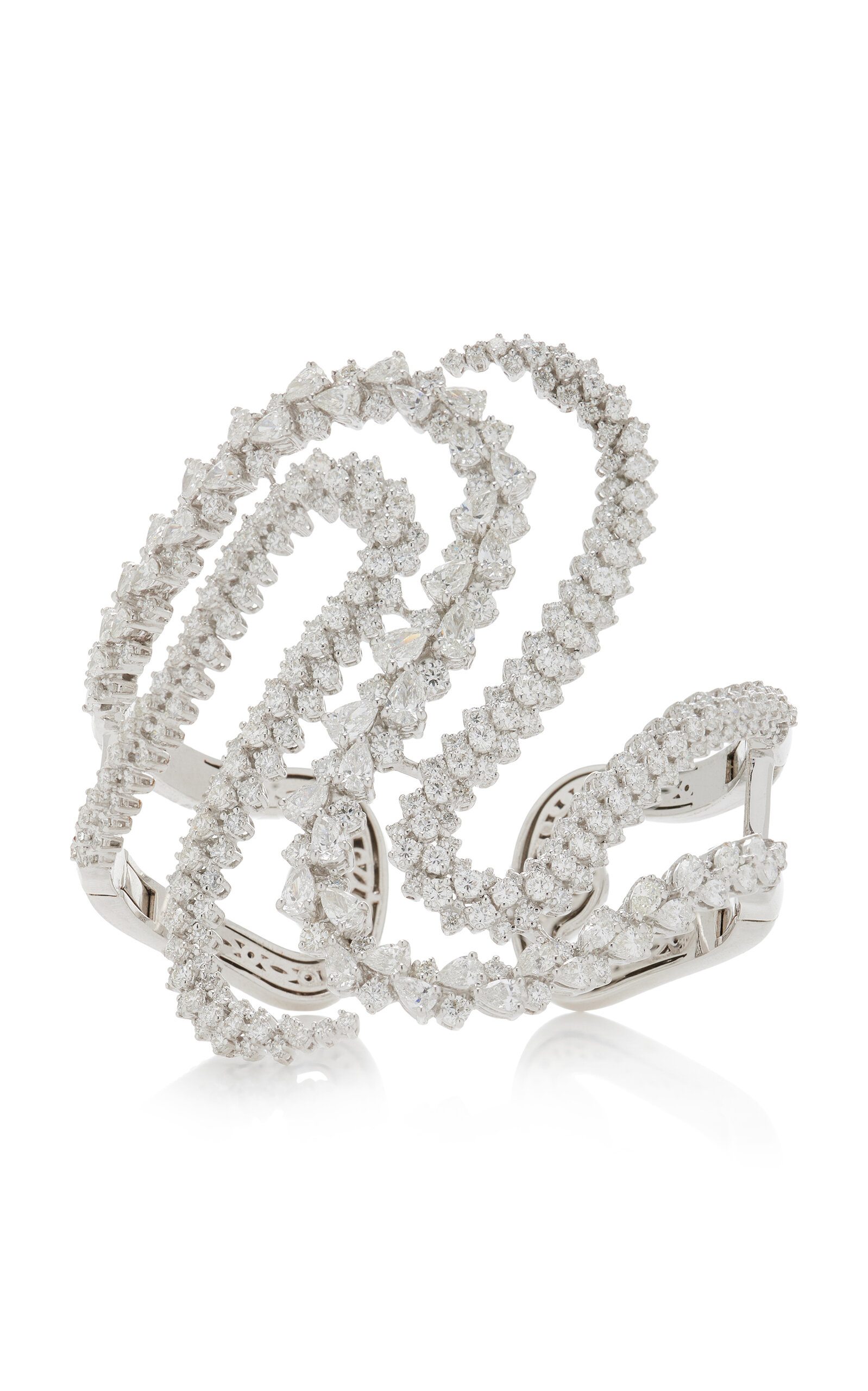 Yeprem 18k White Gold Y-couture Bangle Bracelet
