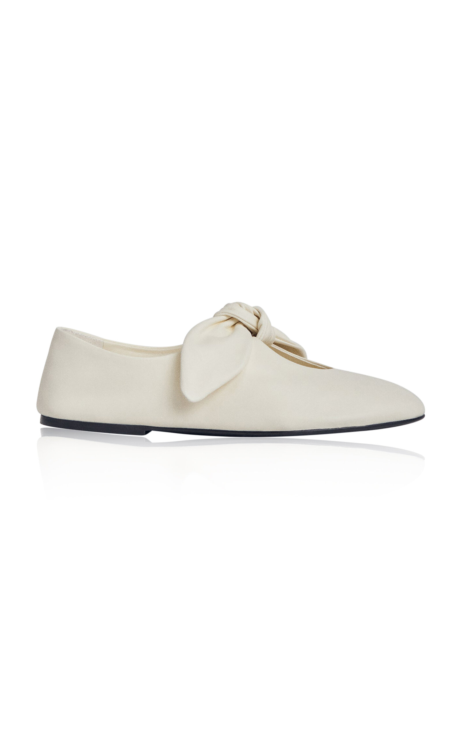 Shop Co Bow-detailed Leather Flats In Ivory