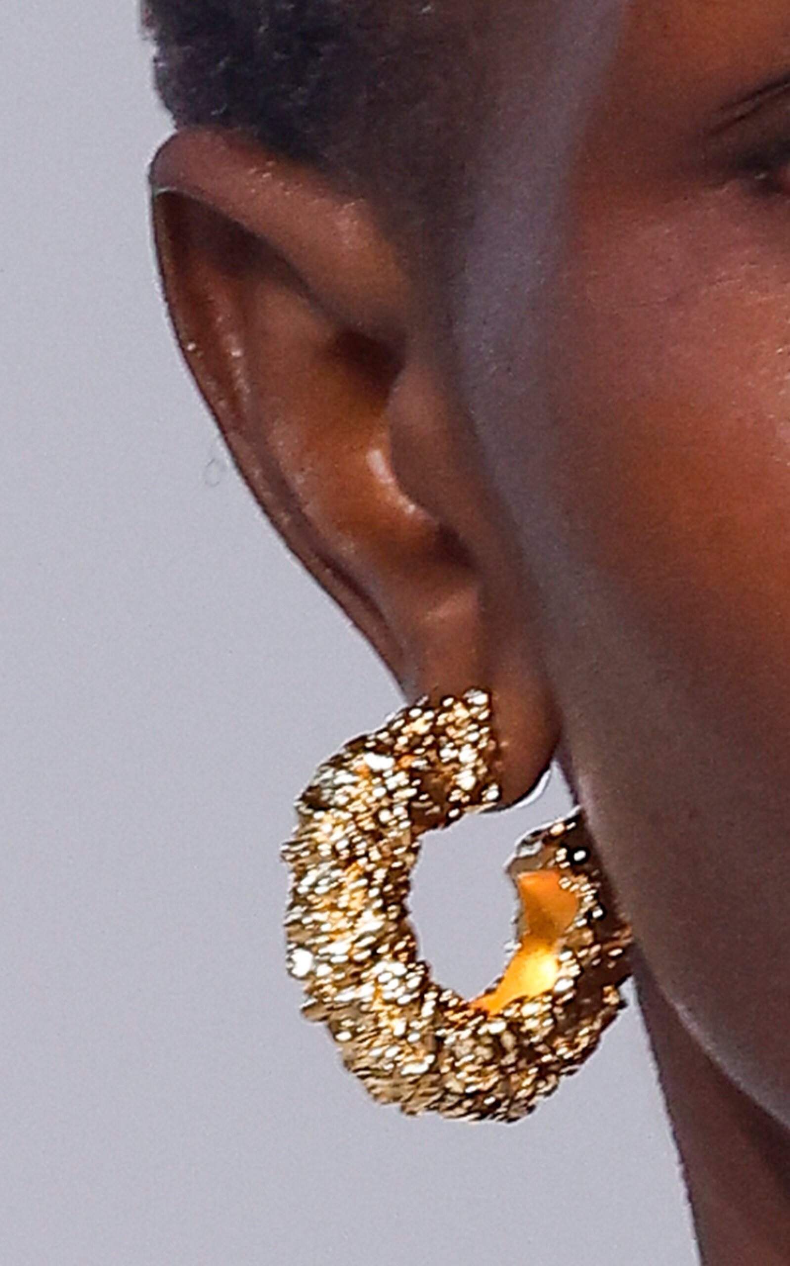 Brandon Maxwell Nugget Hoop Earrings In Gold