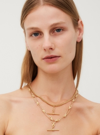 Zipper necklace reimagines high fashion